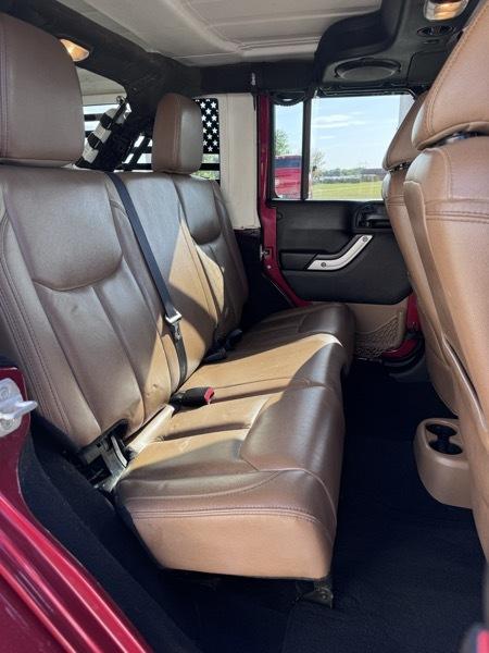 Jeep Wrangler Unlimited Sahara 4WD 2013