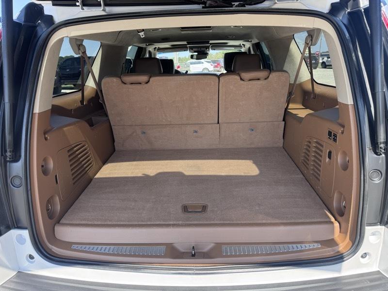 Cadillac Escalade ESV Platinum 4WD 2016