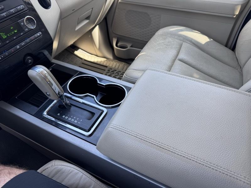 Ford Expedition EL Limited 4WD 2011
