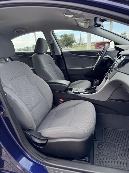 Hyundai Sonata GLS 2013
