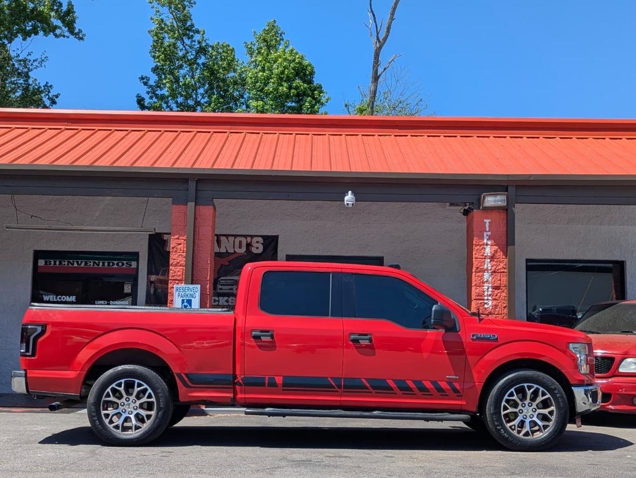 Ford F-150 XLT SuperCrew 5.5-ft. Bed 2WD 2015