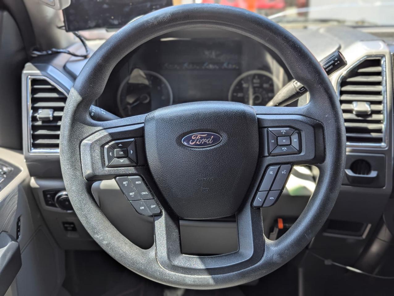 Ford F-150 XLT SuperCrew 5.5-ft. Bed 2WD 2015