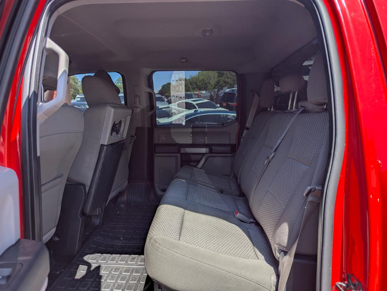 Ford F-150 XLT SuperCrew 5.5-ft. Bed 2WD 2015