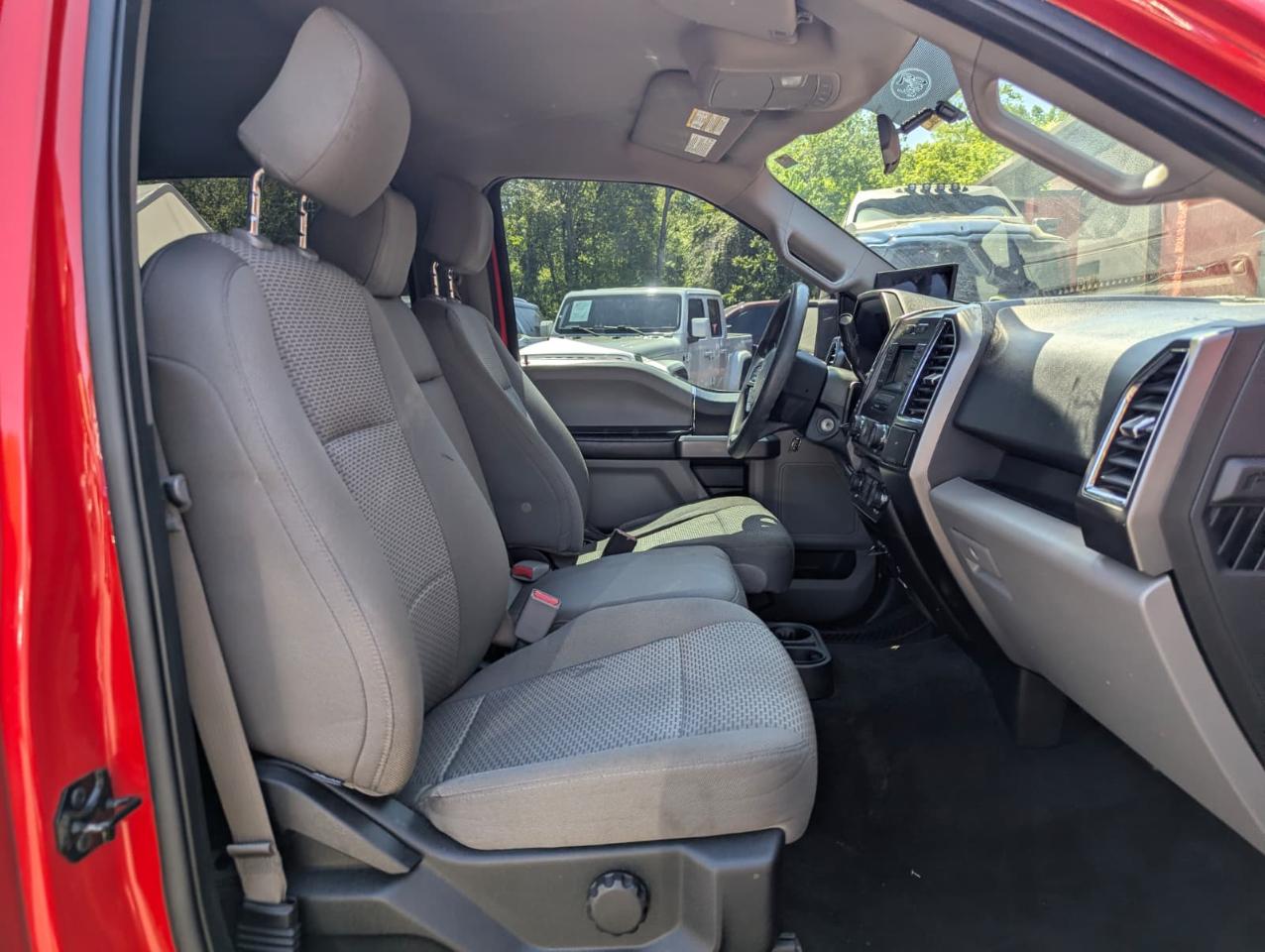 Ford F-150 XLT SuperCrew 5.5-ft. Bed 2WD 2015