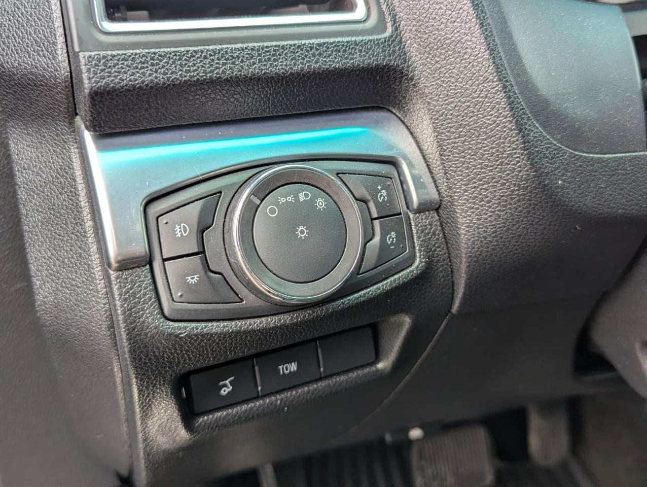 Ford Explorer Limited FWD 2017