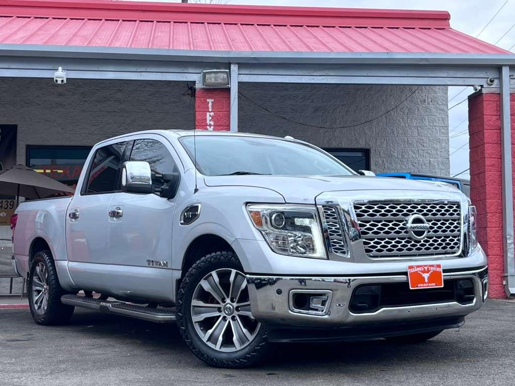 Nissan Titan SV Crew Cab 2WD 2017
