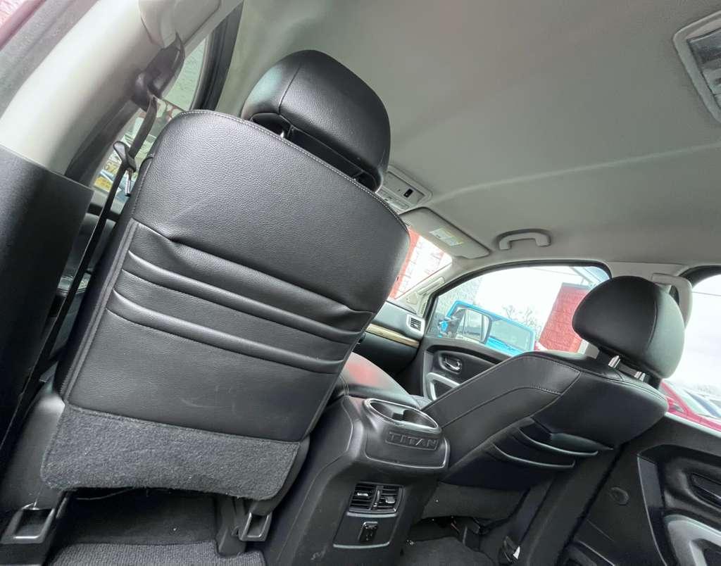 Nissan Titan SV Crew Cab 2WD 2017