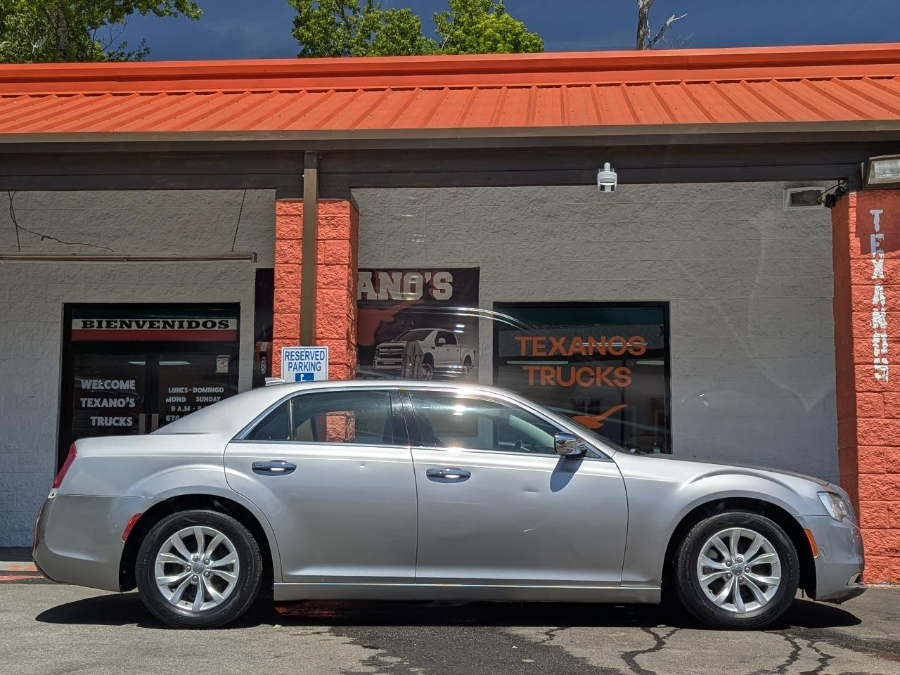 Chrysler 300 Limited RWD 2016