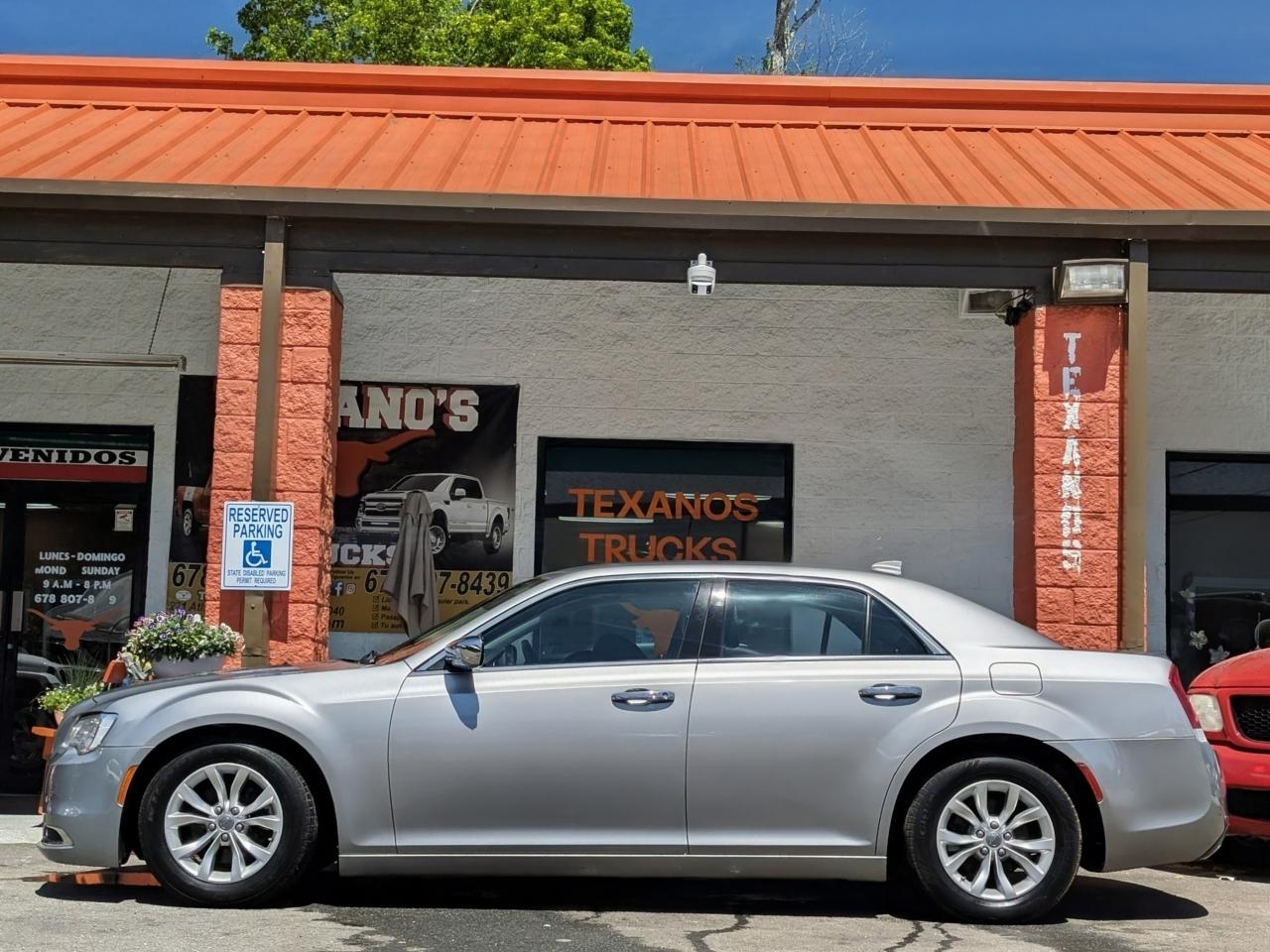 Chrysler 300 Limited RWD 2016