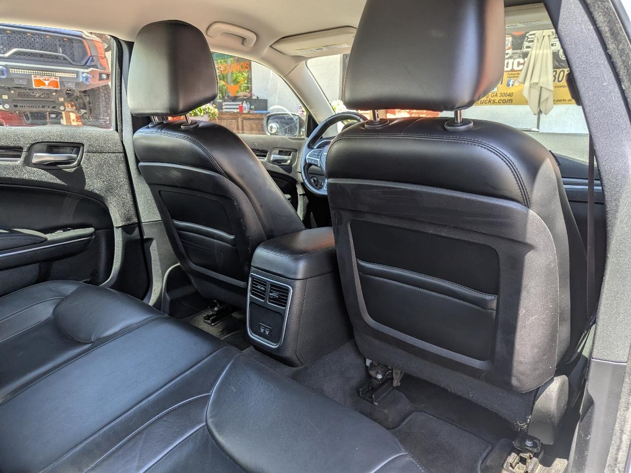 Chrysler 300 Limited RWD 2016