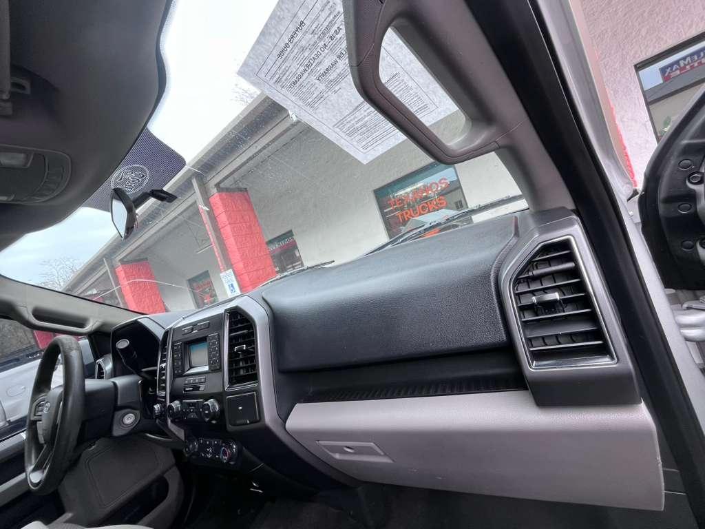 Ford F-150 Lariat SuperCrew 6.5-ft. Bed 4WD 2017