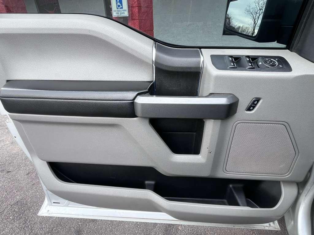 Ford F-150 Lariat SuperCrew 6.5-ft. Bed 4WD 2017