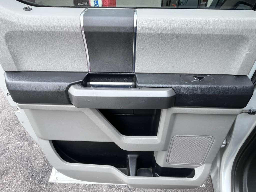 Ford F-150 Lariat SuperCrew 6.5-ft. Bed 4WD 2017