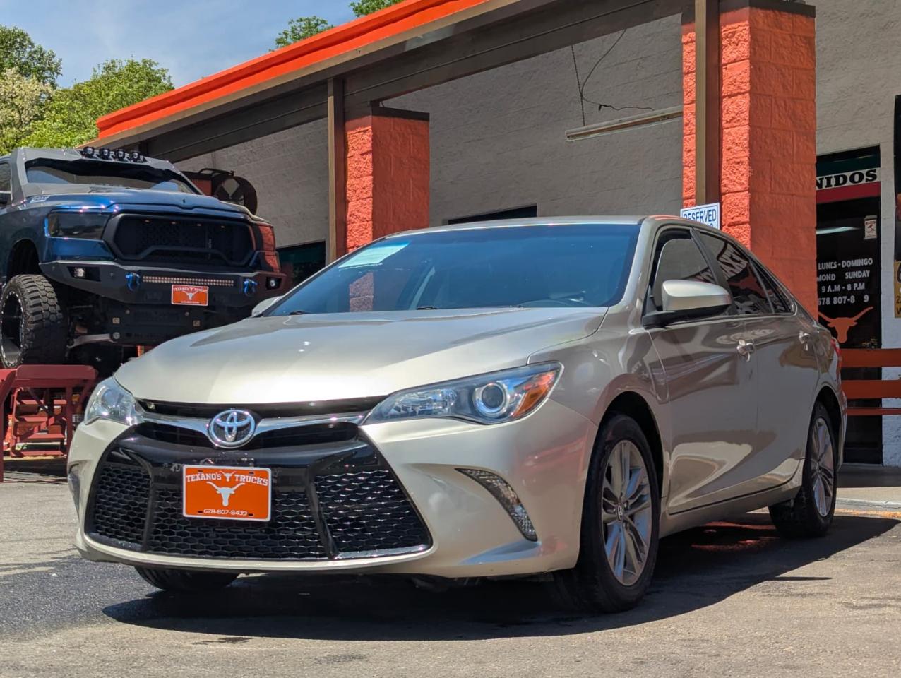 Toyota Camry SE 2015