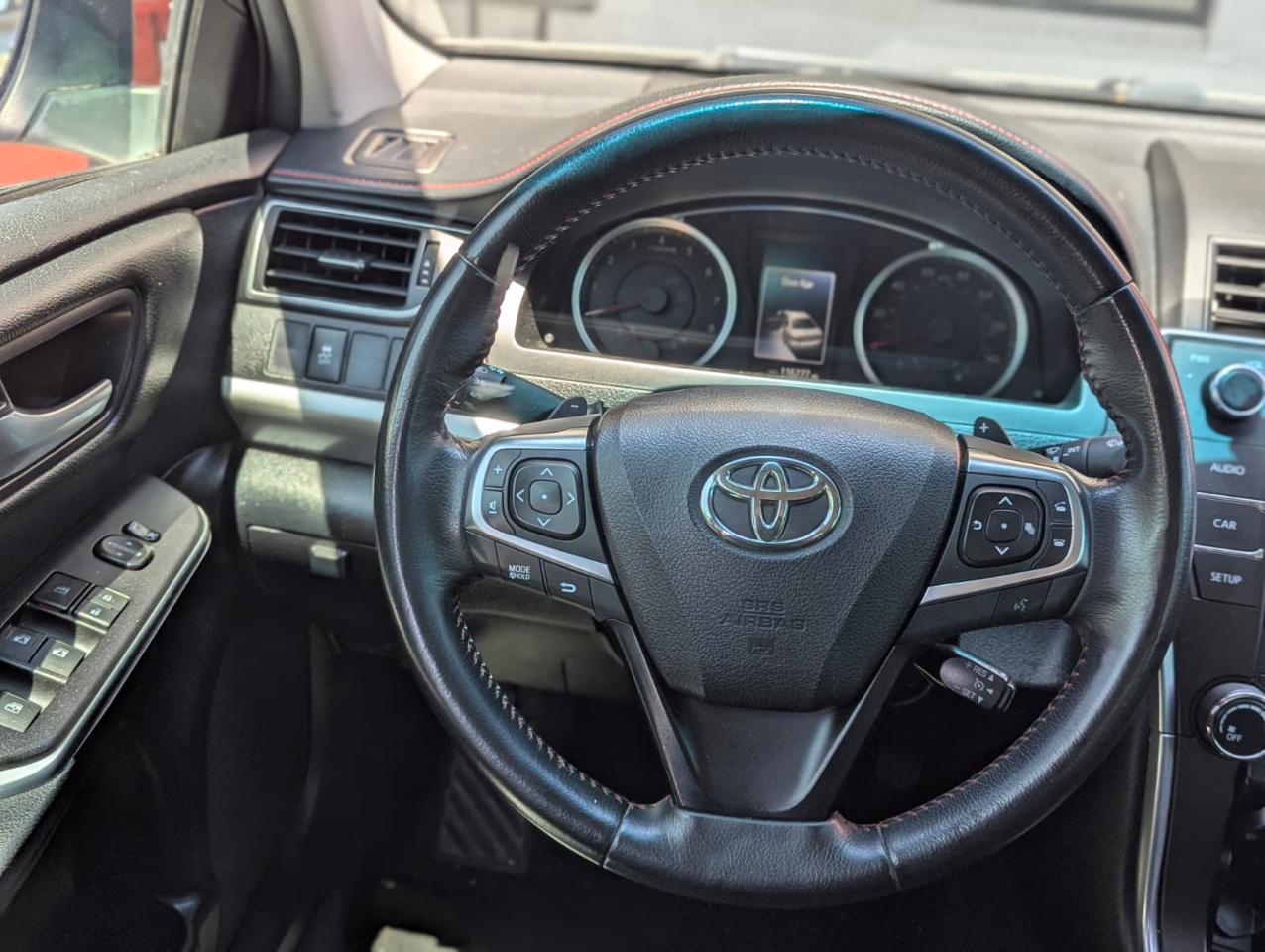 Toyota Camry SE 2015