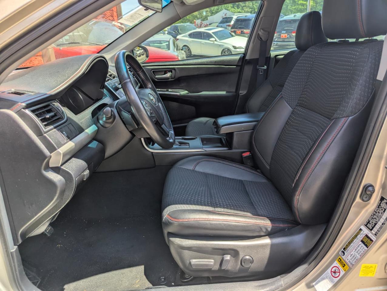 Toyota Camry SE 2015