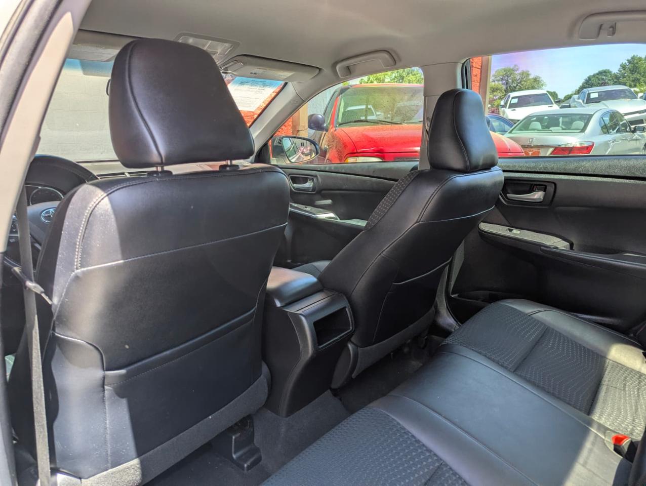 Toyota Camry SE 2015