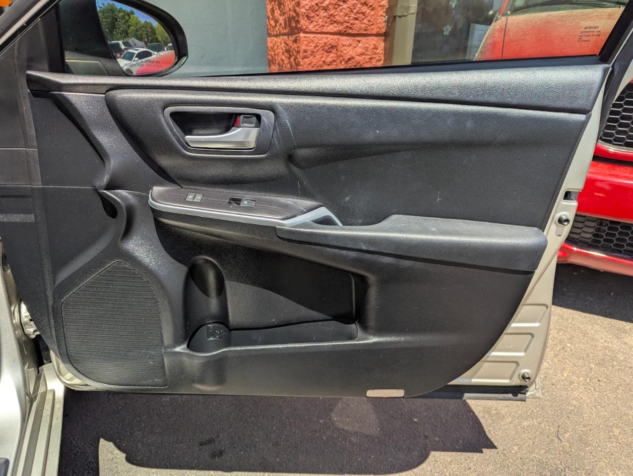 Toyota Camry SE 2015