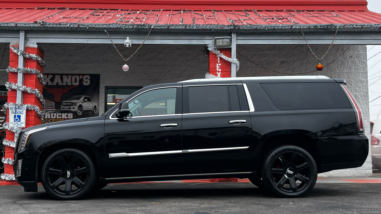 Cadillac Escalade ESV Premium Luxury 4WD 2017