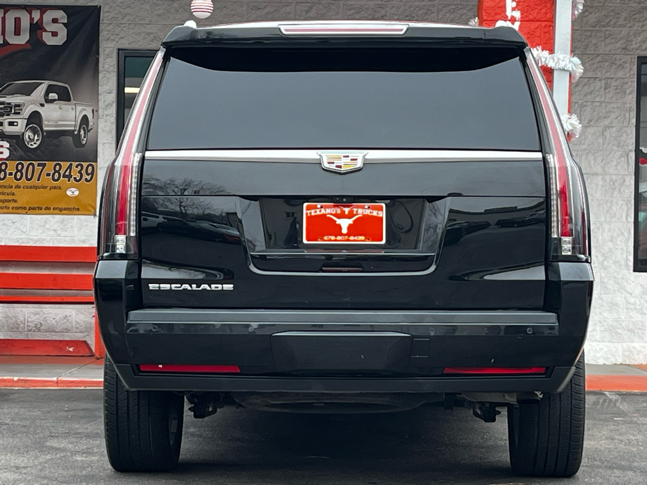 Cadillac Escalade ESV Premium Luxury 4WD 2017