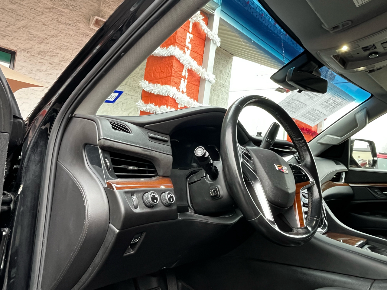 Cadillac Escalade ESV Premium Luxury 4WD 2017