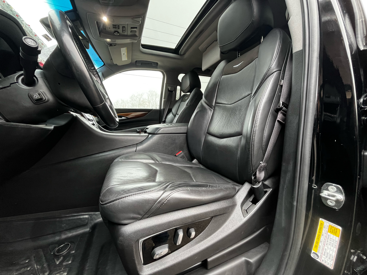 Cadillac Escalade ESV Premium Luxury 4WD 2017