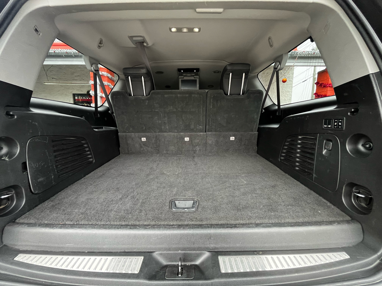 Cadillac Escalade ESV Premium Luxury 4WD 2017