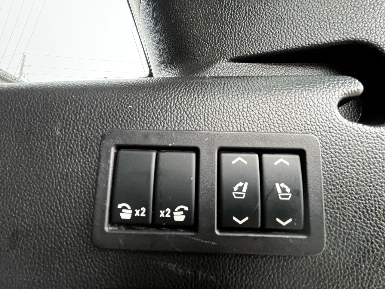 Cadillac Escalade ESV Premium Luxury 4WD 2017