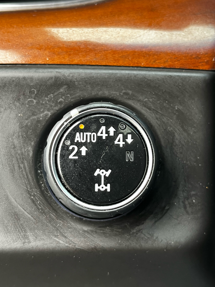 Cadillac Escalade ESV Premium Luxury 4WD 2017