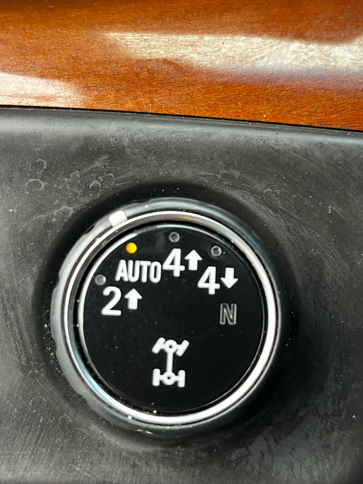 Cadillac Escalade ESV Premium Luxury 4WD 2017