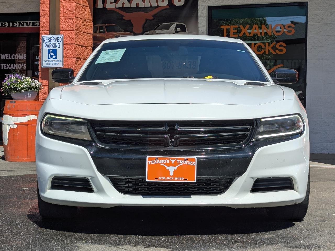 Dodge Charger SE 2017