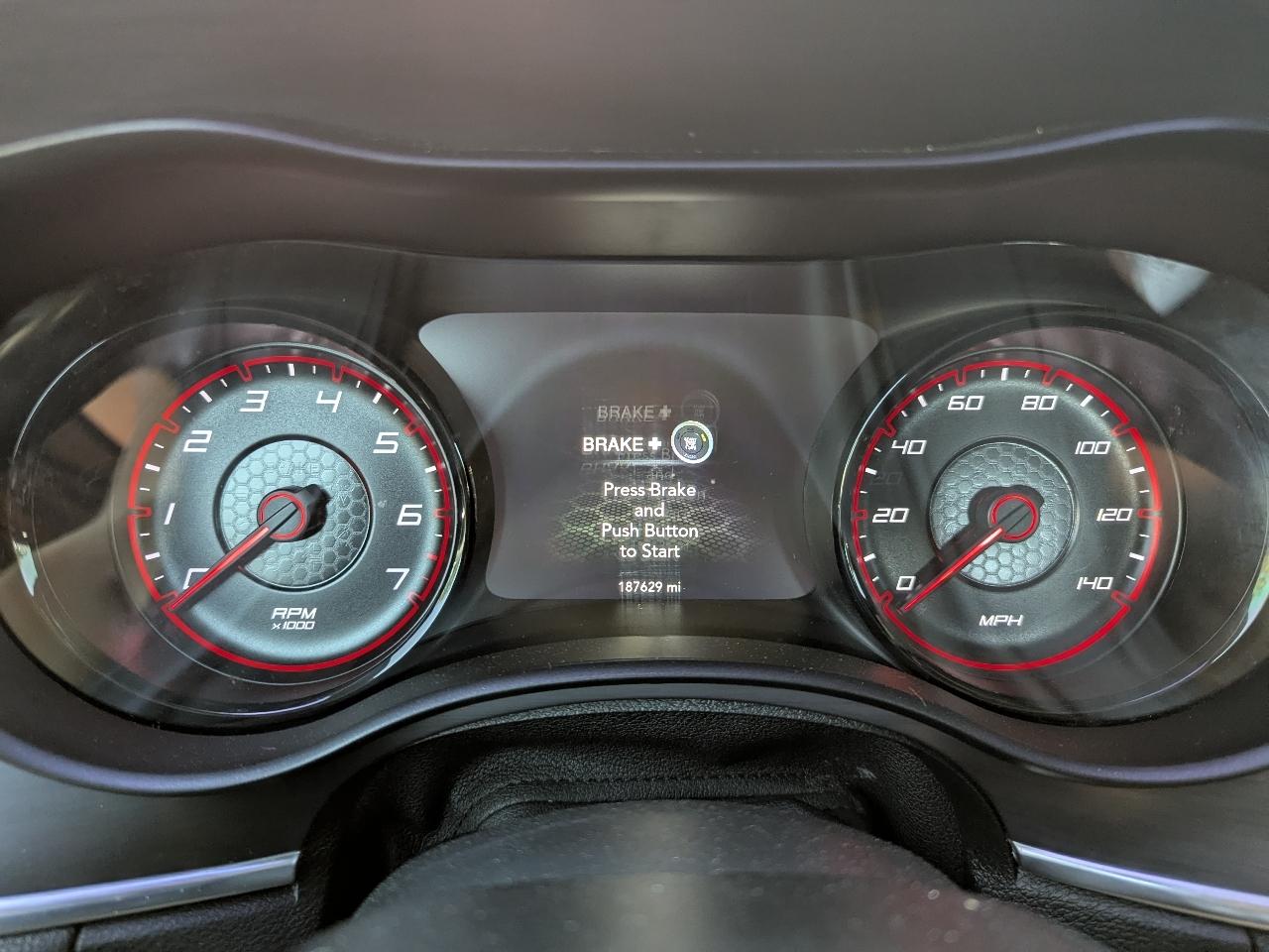 Dodge Charger SE 2017