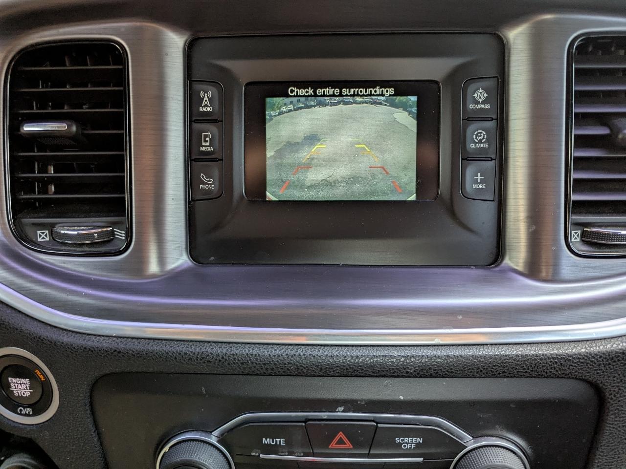 Dodge Charger SE 2017