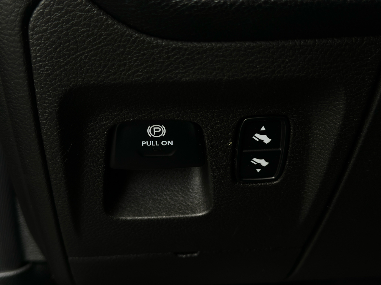 RAM 1500 Big Horn Crew Cab SWB 4WD 2019