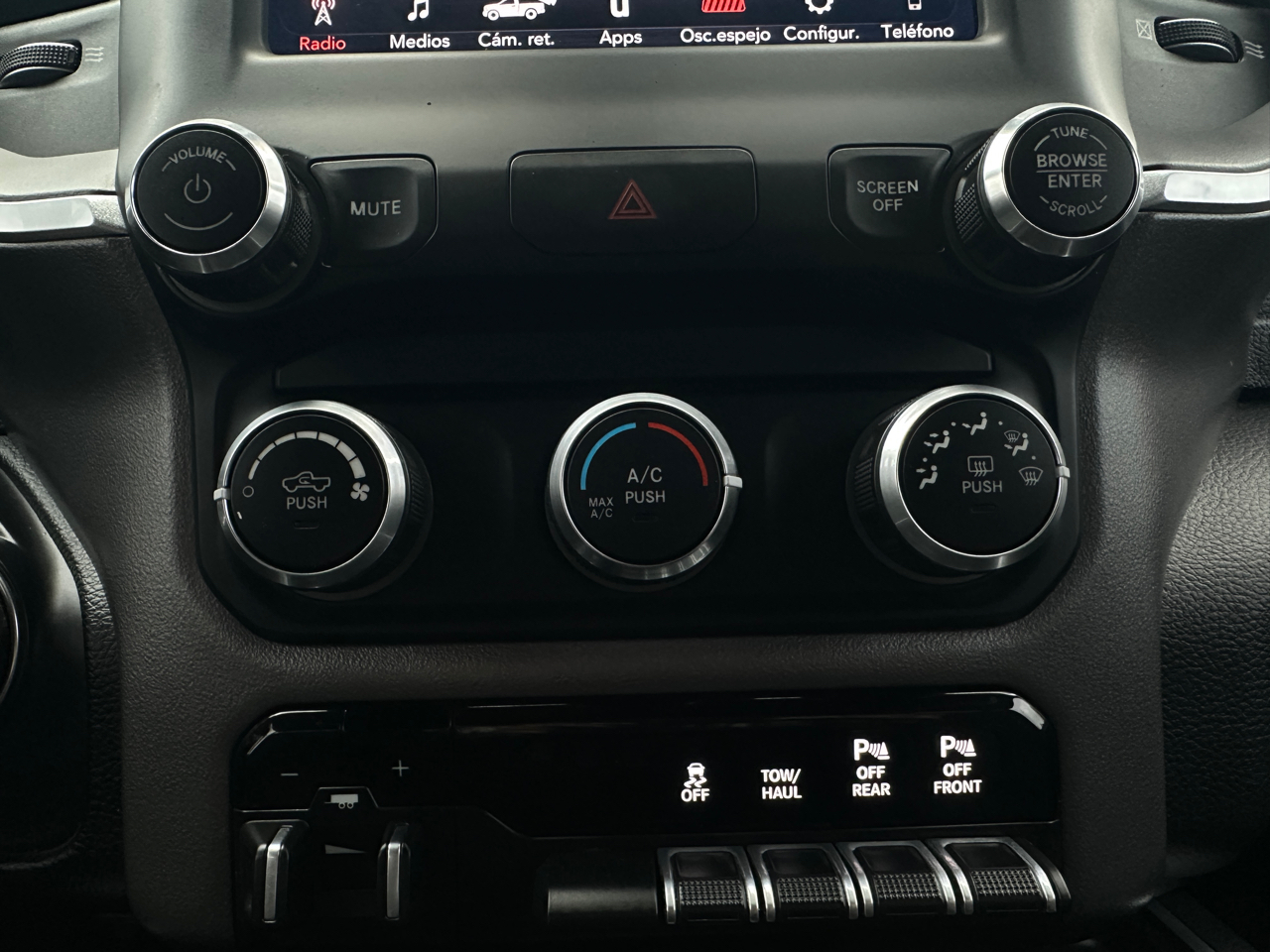 RAM 1500 Big Horn Crew Cab SWB 4WD 2019