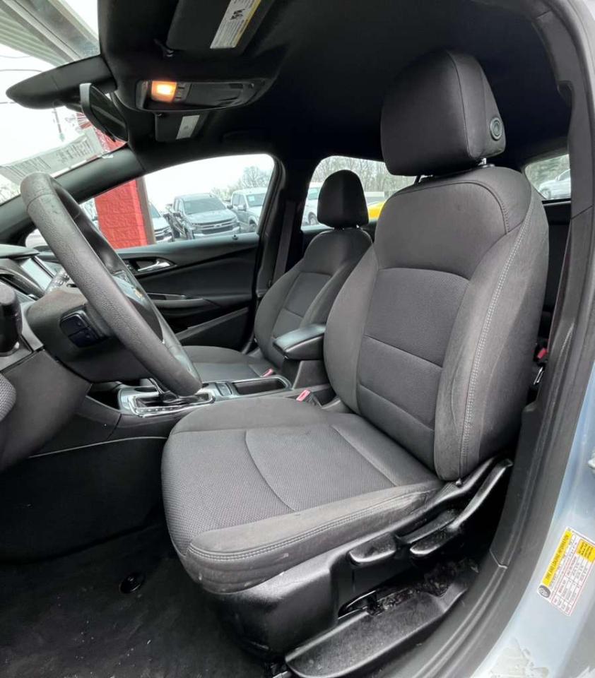 Chevrolet Cruze LT Auto Hatchback 2017