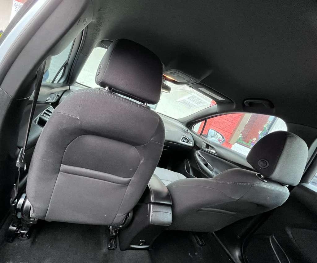 Chevrolet Cruze LT Auto Hatchback 2017