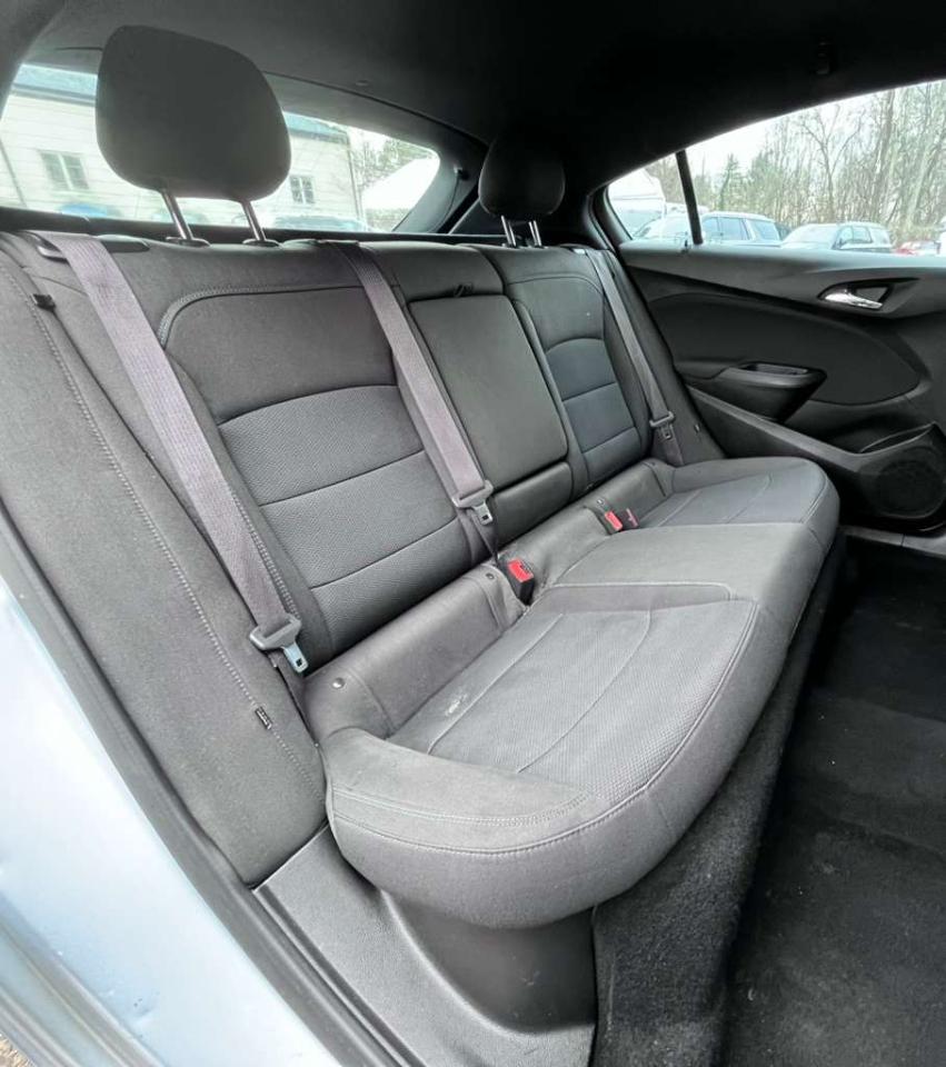 Chevrolet Cruze LT Auto Hatchback 2017