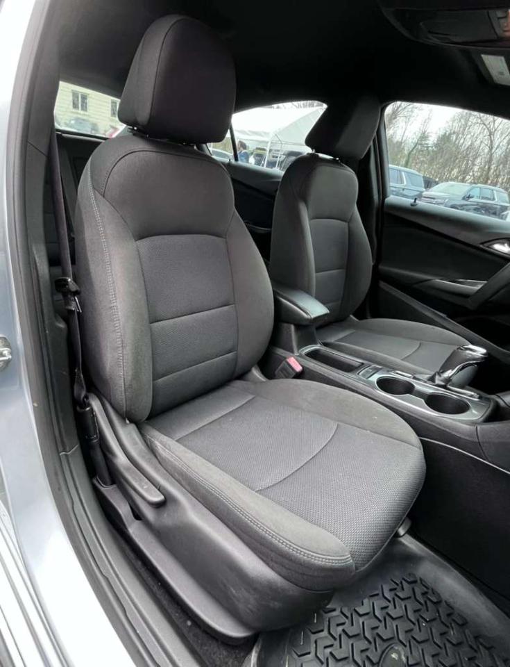 Chevrolet Cruze LT Auto Hatchback 2017