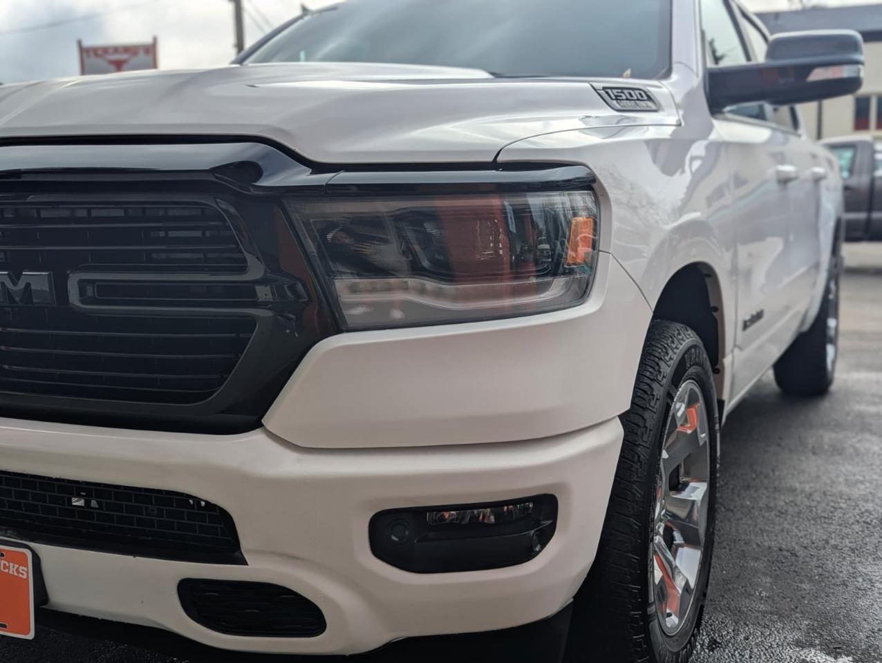 RAM 1500 Big Horn 4x2 Crew Cab 5'7" Box 2021