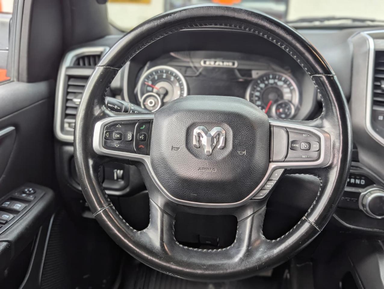 RAM 1500 Big Horn 4x2 Crew Cab 5'7" Box 2021