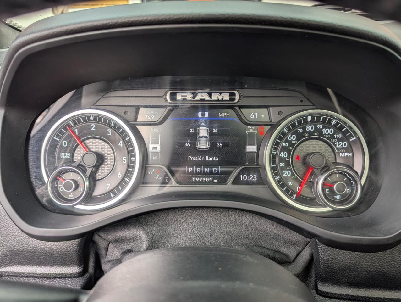 RAM 1500 Big Horn 4x2 Crew Cab 5'7" Box 2021