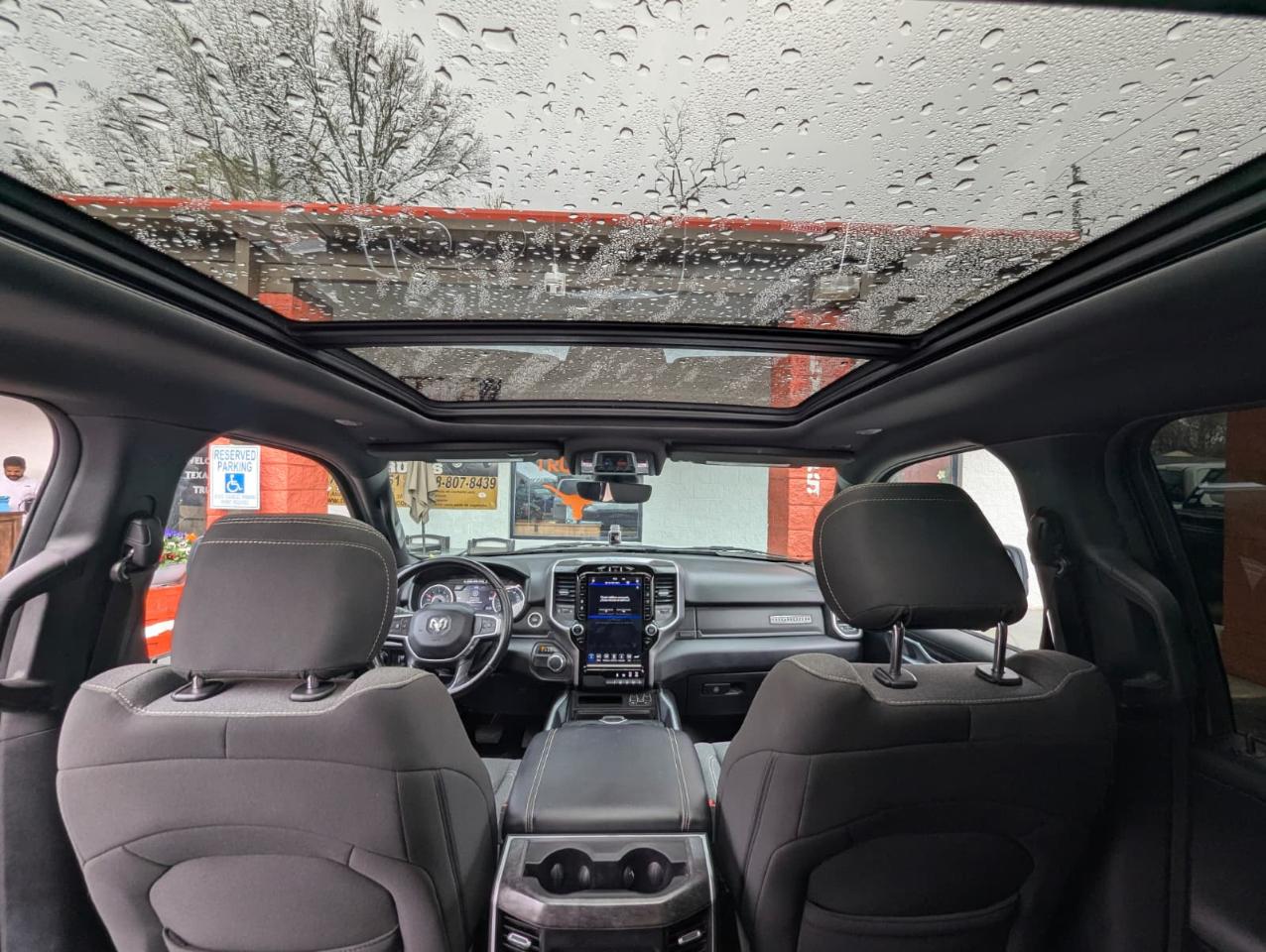 RAM 1500 Big Horn 4x2 Crew Cab 5'7" Box 2021