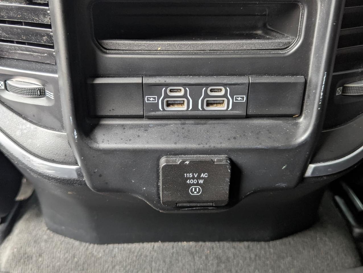 RAM 1500 Big Horn 4x2 Crew Cab 5'7" Box 2021