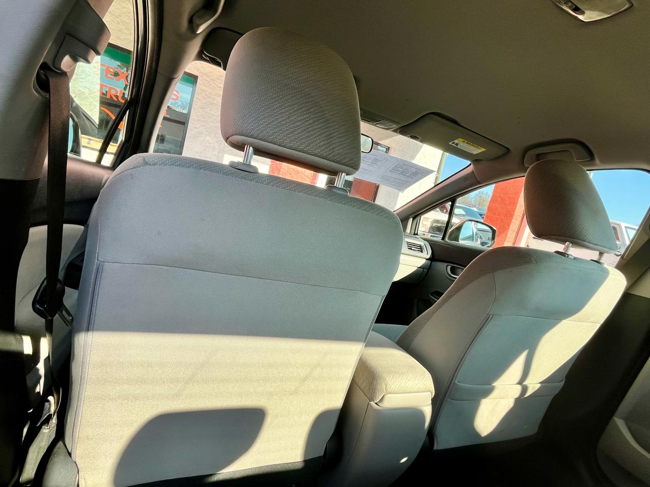 Honda Civic LX Sedan 5-Speed AT 2013