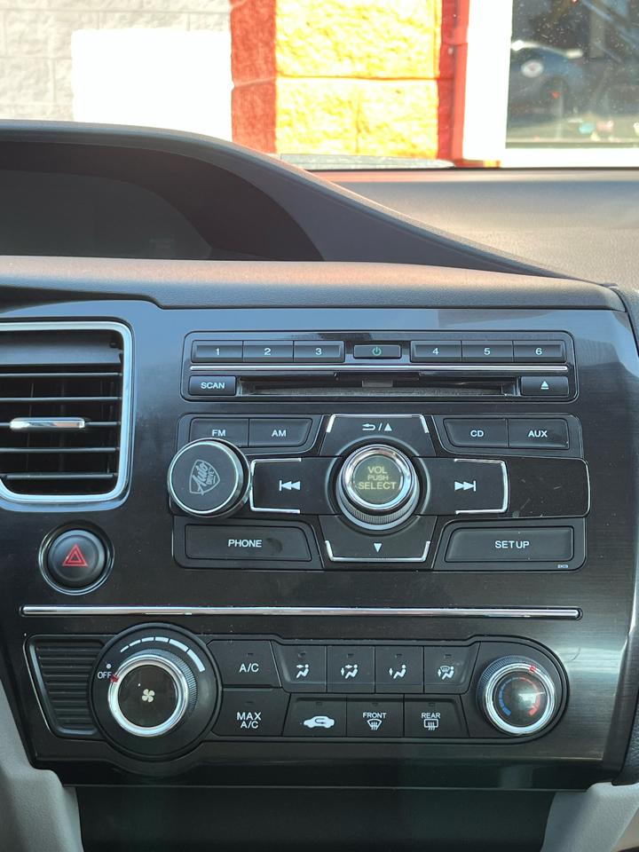 Honda Civic LX Sedan 5-Speed AT 2013