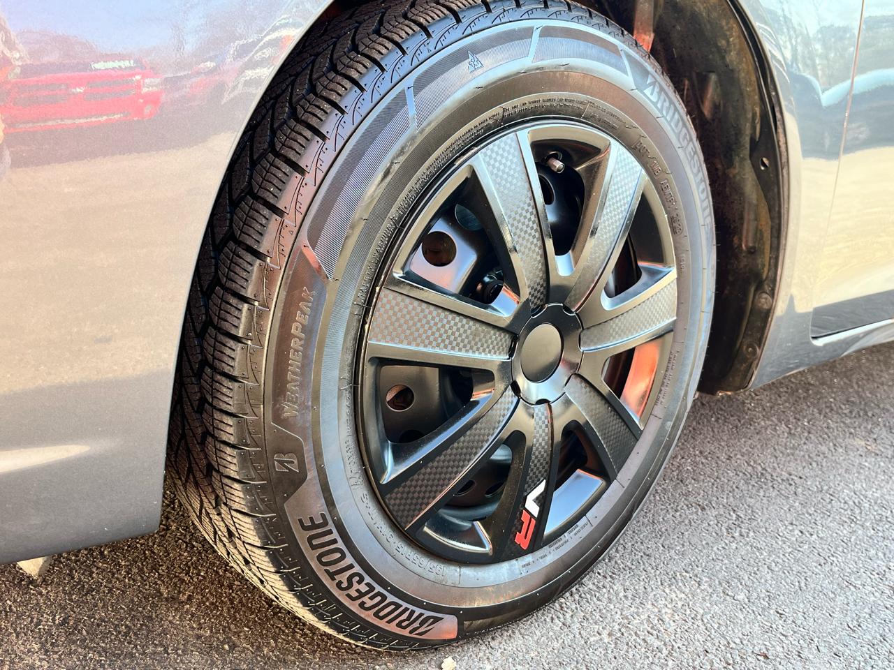 Honda Civic LX Sedan 5-Speed AT 2013