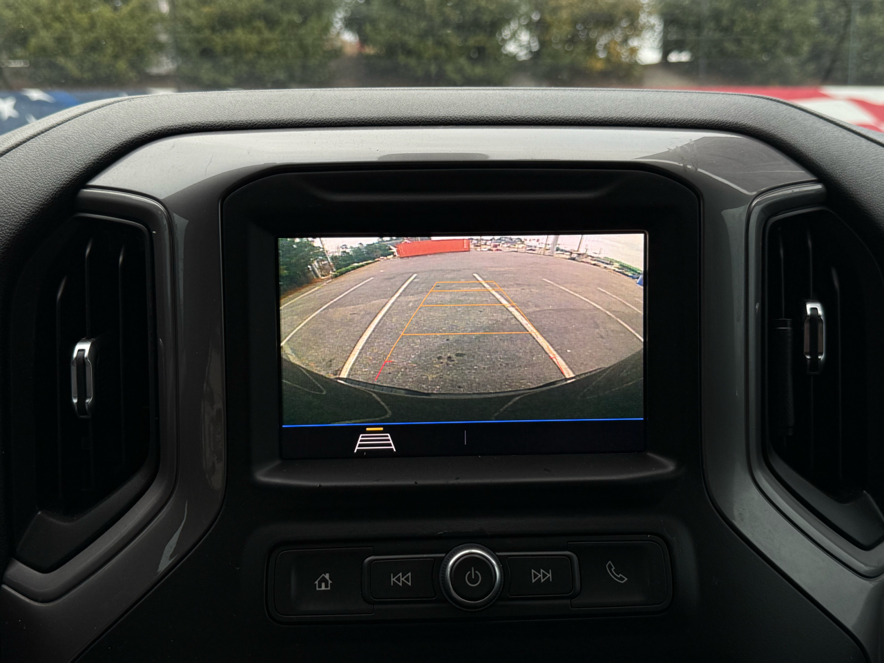 Chevrolet Silverado 1500 Custom Crew Cab Short Box 2WD 2020