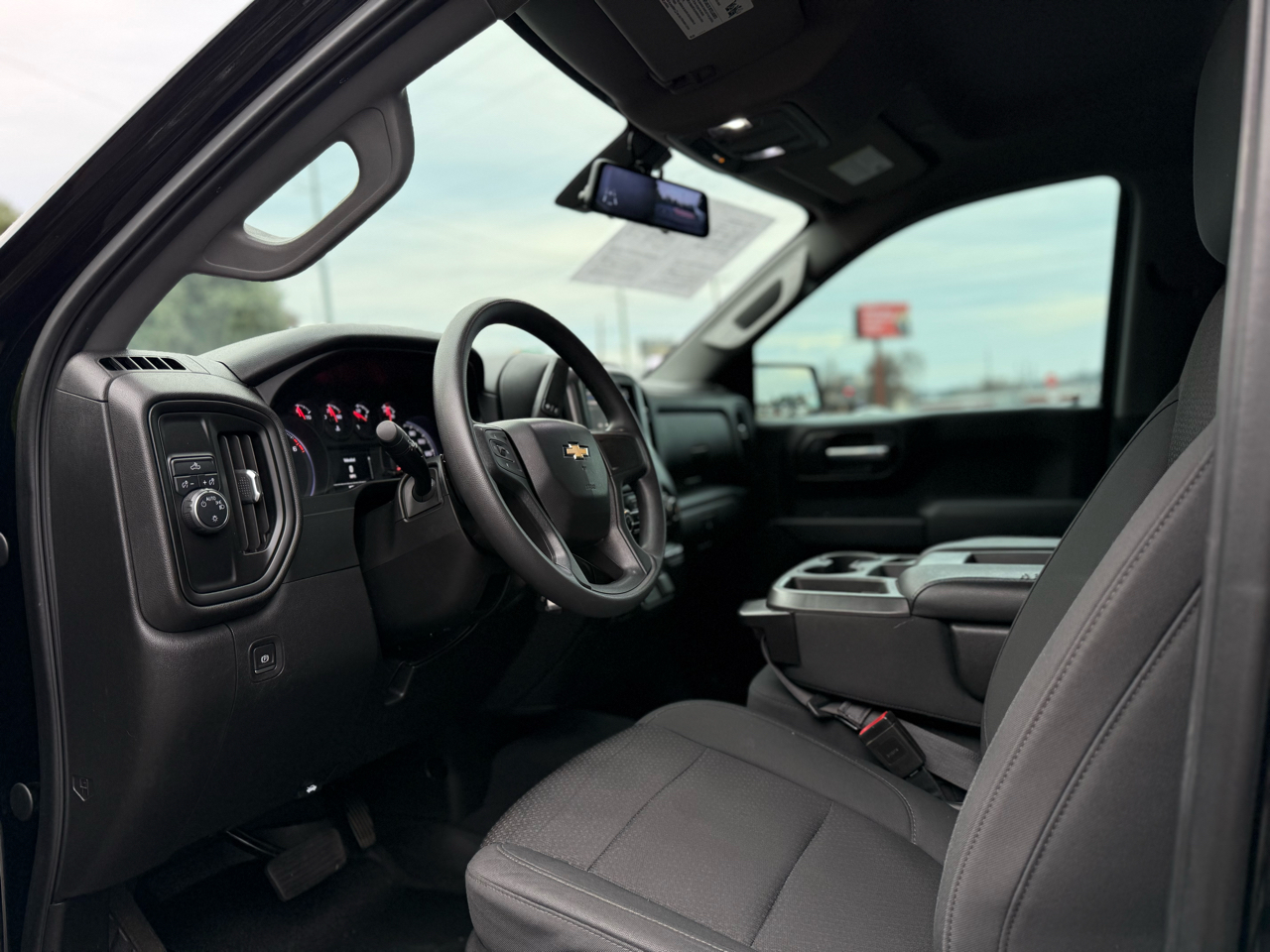 Chevrolet Silverado 1500 Custom Crew Cab Short Box 2WD 2020