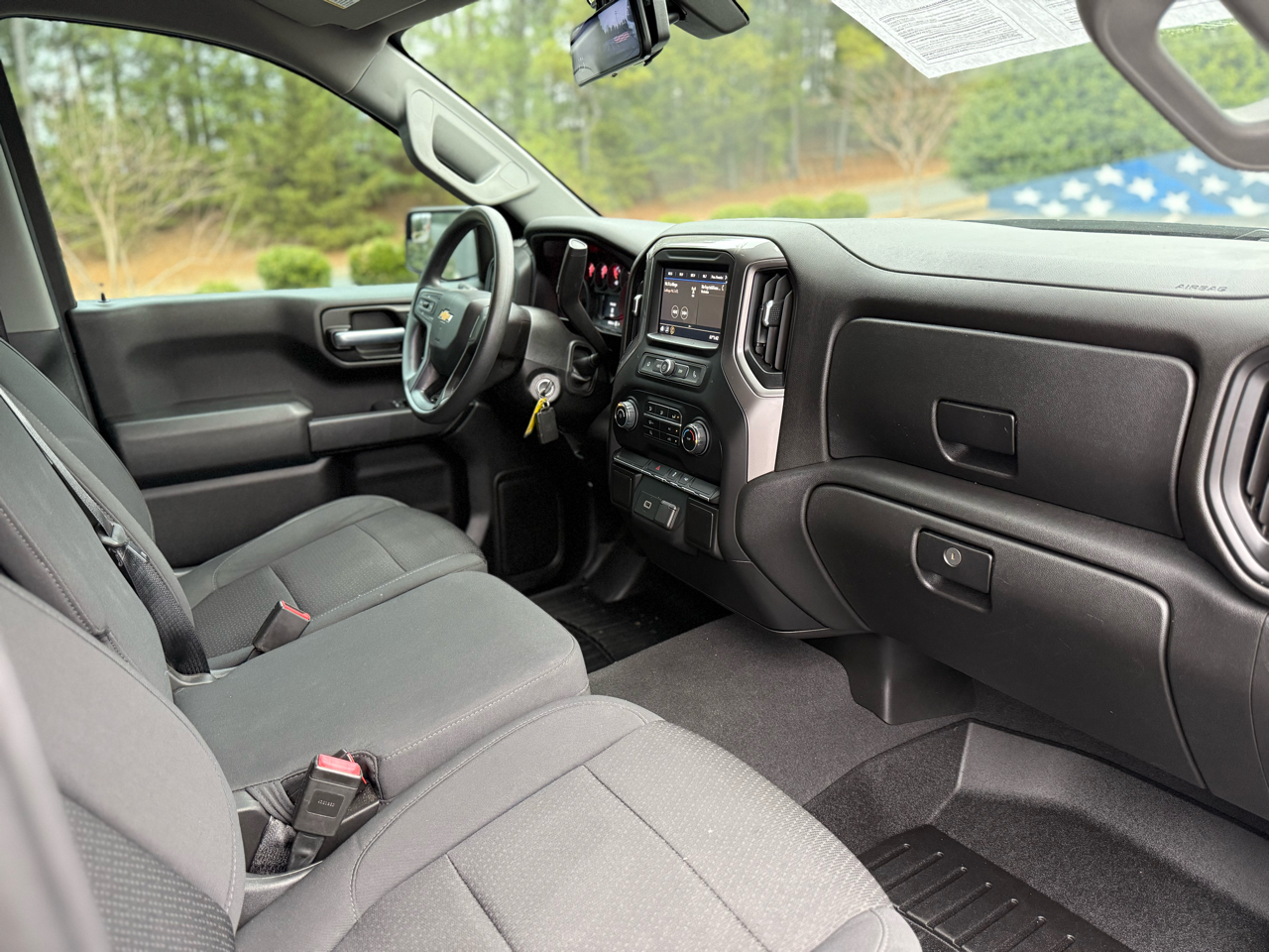 Chevrolet Silverado 1500 Custom Crew Cab Short Box 2WD 2020